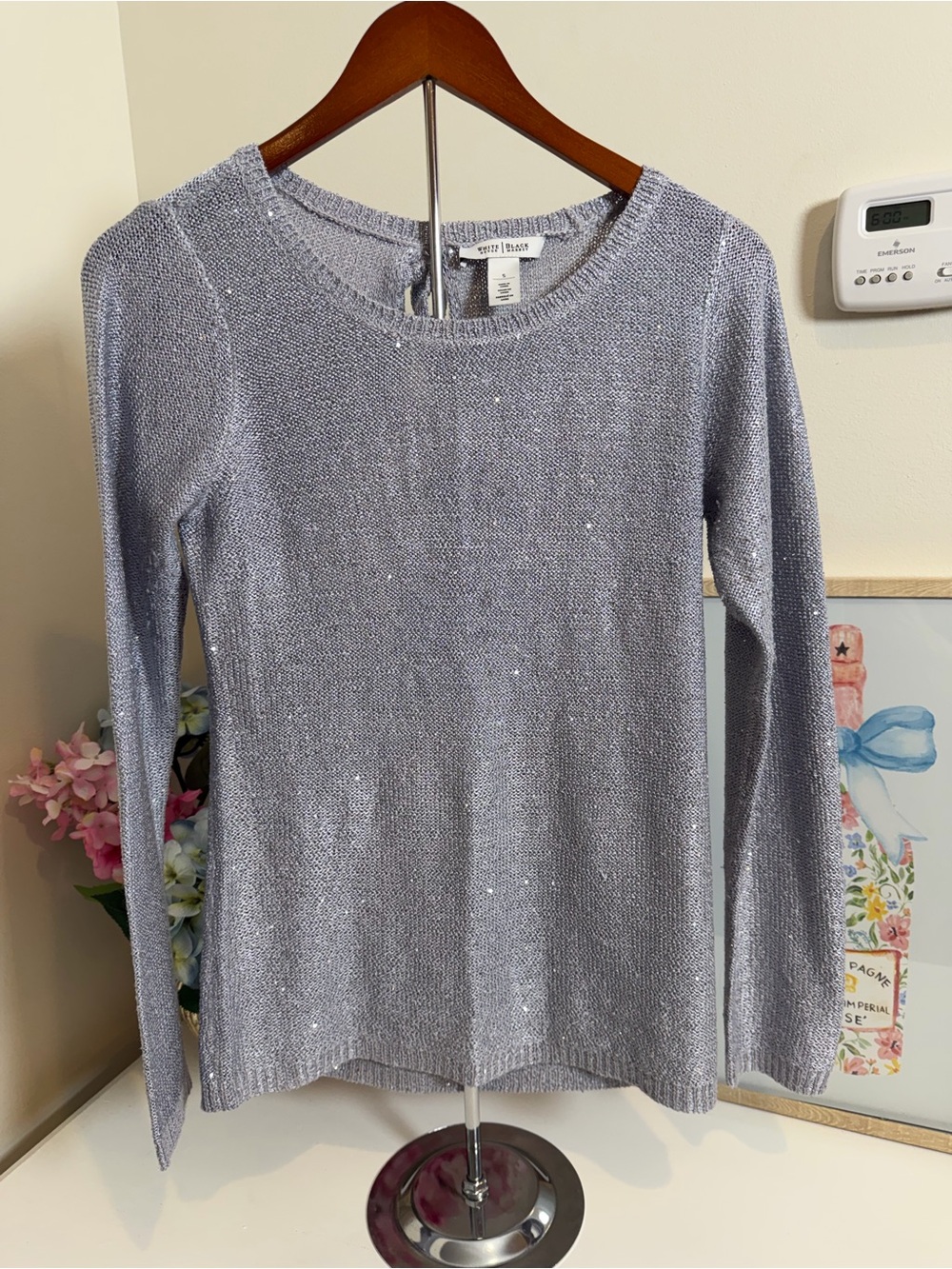 ✨ White House Black Market Metallic Sequin Tie-Back Sweater ✨